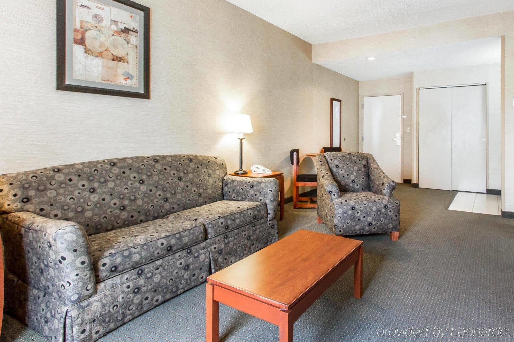 Quality Inn & Suites Benton - Draffenville Exterior photo